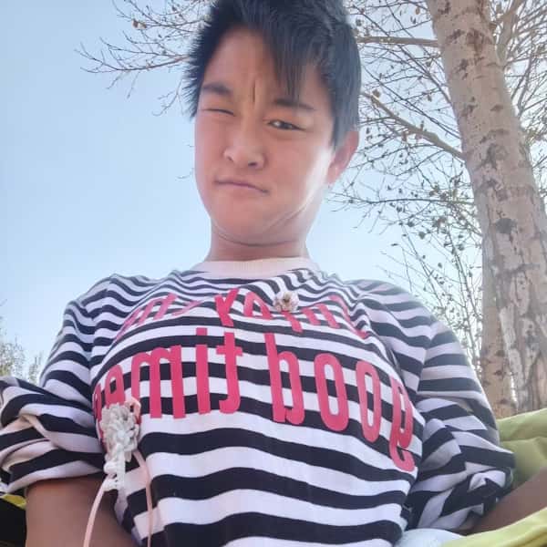 内蒙古24岁单身美女真诚找对象-海西征婚相亲网
