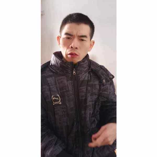 33岁岁四川单身帅哥 - 海西吉缘网