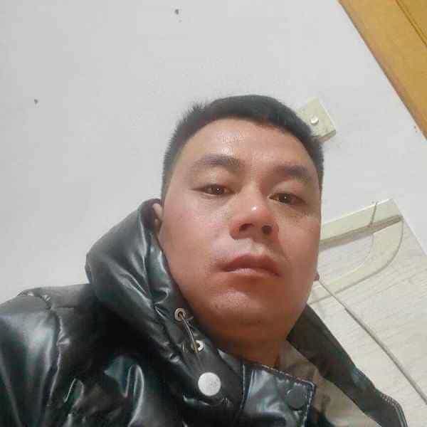 35岁岁河北单身帅哥 - 海西吉缘网