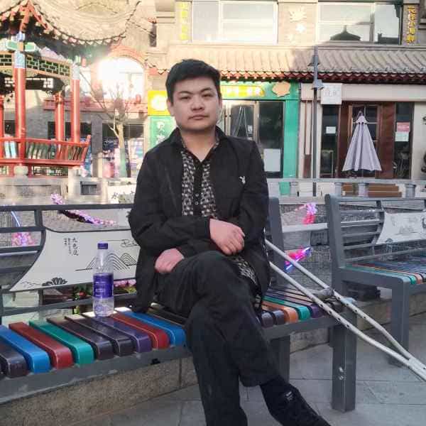 35岁岁甘肃单身帅哥 - 海西吉缘网