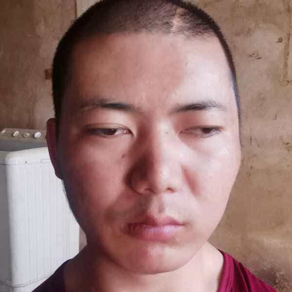 35岁岁云南单身帅哥 - 海西吉缘网